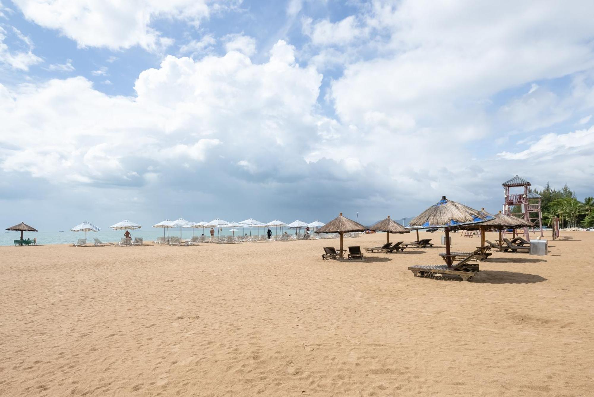 Puhai Sea View Apt By Hailan Tour At Sanya Yazhou Bay#Only 100 Meters To Beach And Sea Swimming Area Exterior photo