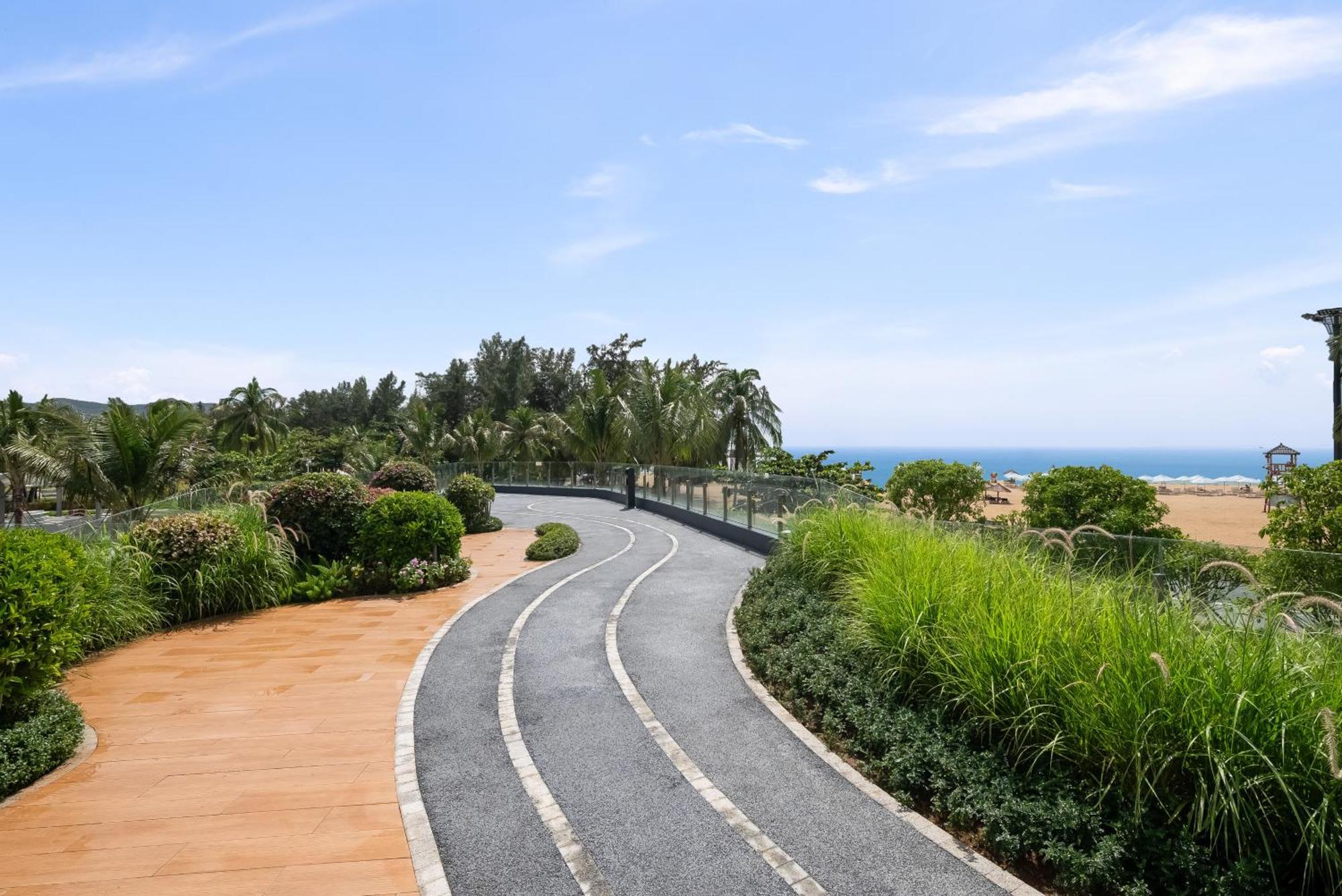 Puhai Sea View Apt By Hailan Tour At Sanya Yazhou Bay#Only 100 Meters To Beach And Sea Swimming Area Exterior photo