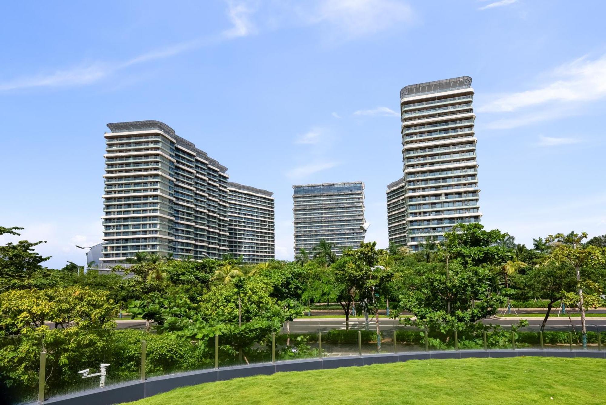 Puhai Sea View Apt By Hailan Tour At Sanya Yazhou Bay#Only 100 Meters To Beach And Sea Swimming Area Exterior photo