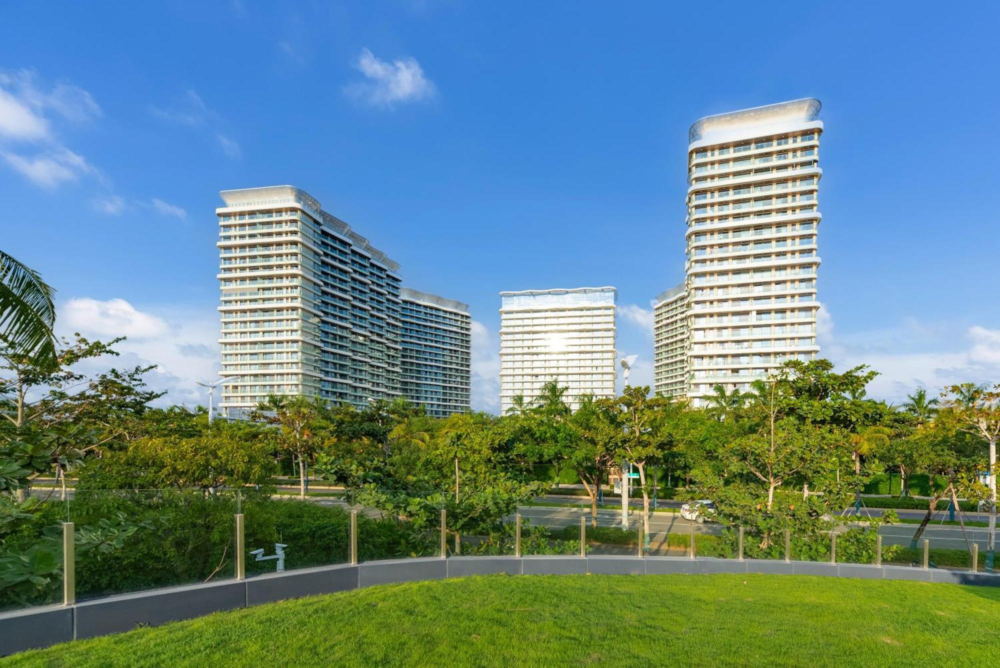 Puhai Sea View Apt By Hailan Tour At Sanya Yazhou Bay#Only 100 Meters To Beach And Sea Swimming Area Exterior photo